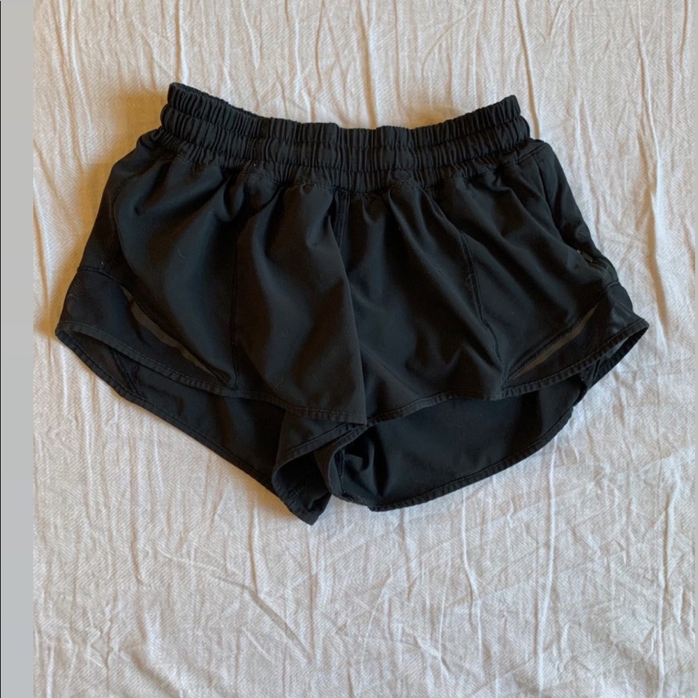 LULULEMON HOTTY HOT SHORTS